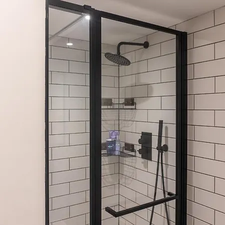 Cheltenham Two * Harrogate